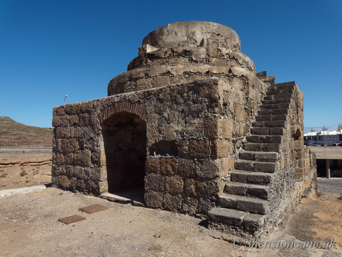 Hornos de cal (Lime kilns), Puertito de los Silos